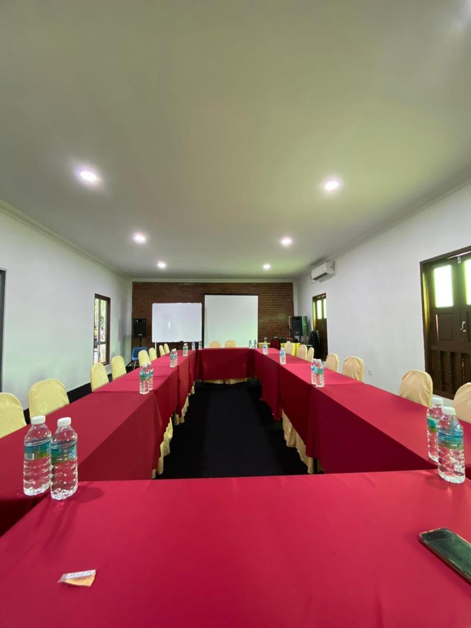 Dangau Sala D'Kontena 알로르세타르 외부 사진